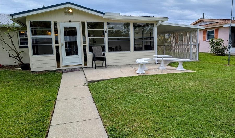 1628 PARADISE Ln, Astor, FL 32102 - 2 Beds, 2 Bath