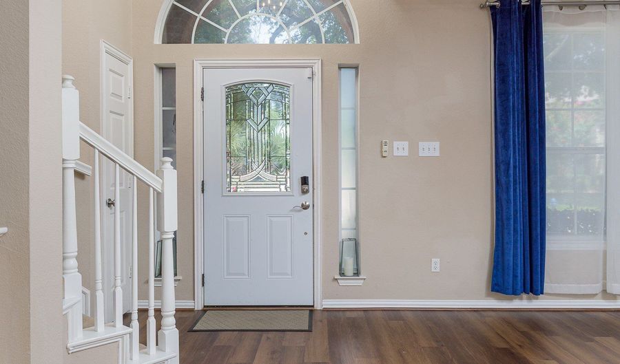 14617 Woodshadow Ln, Addison, TX 75001 - 4 Beds, 3 Bath