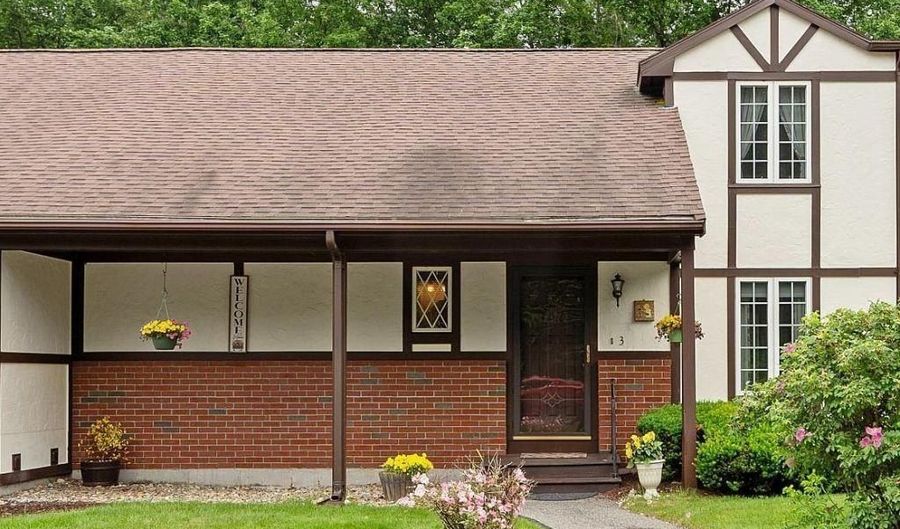 3 Chandler Dr, Atkinson, NH 03811 - 1 Beds, 1 Bath