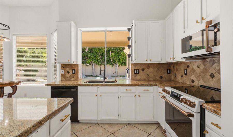 5761 W PARK Ave, Chandler, AZ 85226 - 4 Beds, 2 Bath