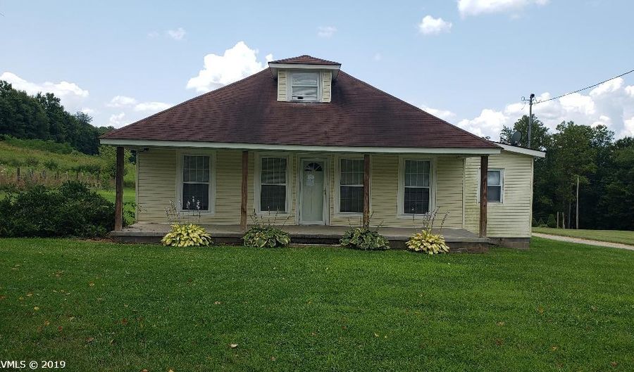 5473 Pine Grove Rd, Ballard, WV 24918 - 3 Beds, 1 Bath