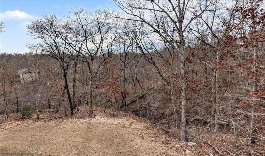 30 Cromer Dr, Bella Vista, AR 72715 - 4 Beds, 3 Bath