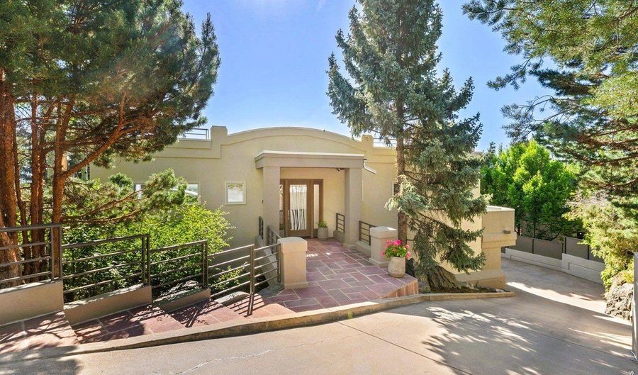 1060 5th St, Boulder, CO 80302 - 3 Beds, 4 Bath