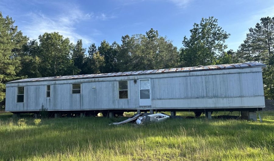 2570 Hwy 300, Barnwell, SC 29812 - 3 Beds, 2 Bath