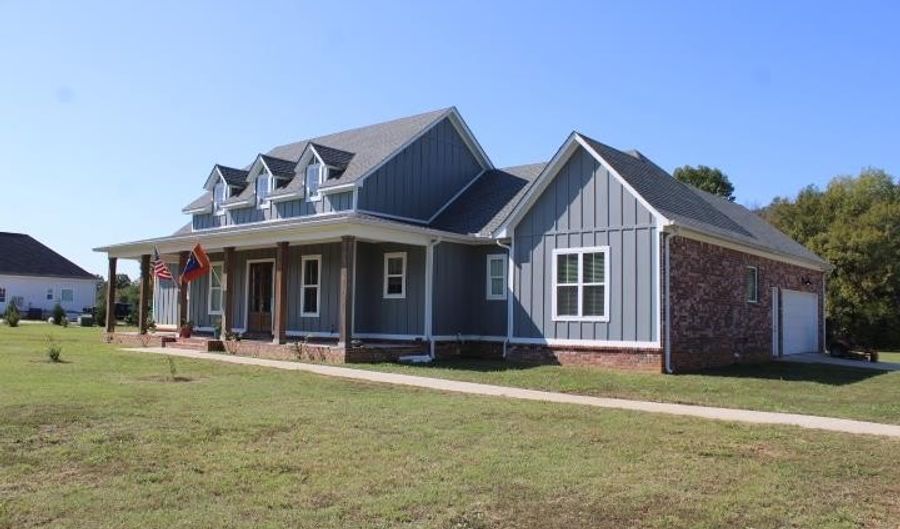 591 County Road 215, Abbeville, MS 38655 - 4 Beds, 3 Bath