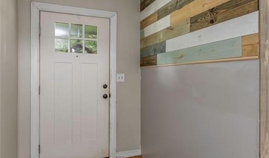 3880 Greenway, Shreveport, LA 71105 - 3 Beds, 1 Bath