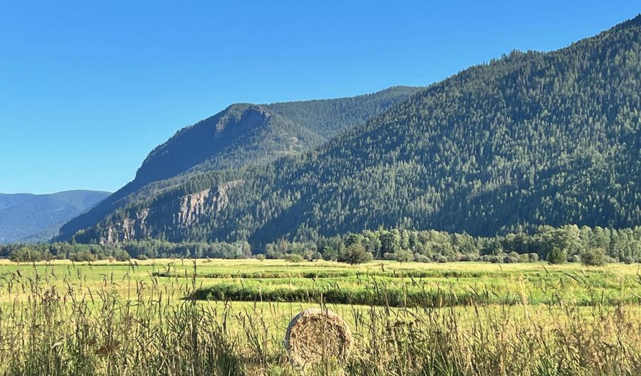 213 W 5th Ave, Clark Fork, ID 83811 - 3 Beds, 1 Bath
