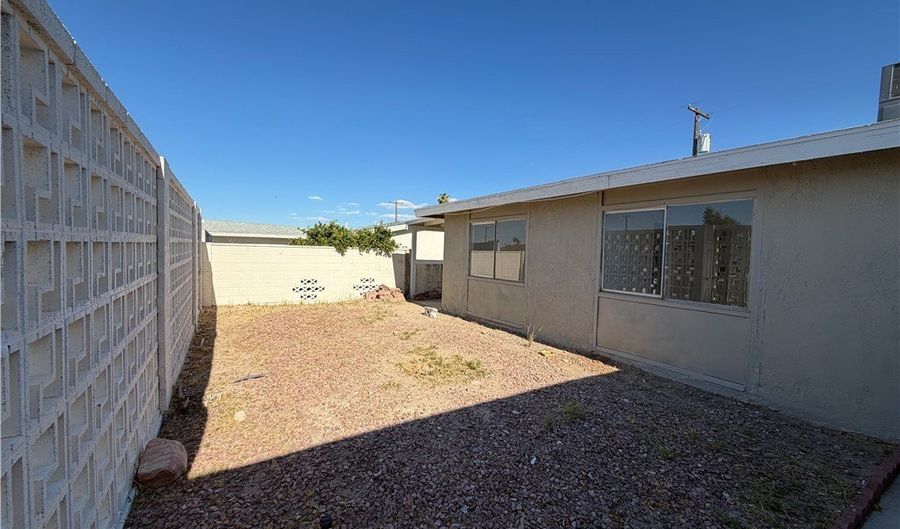 5213 Longridge Ave, Las Vegas, NV 89146 - 4 Beds, 2 Bath