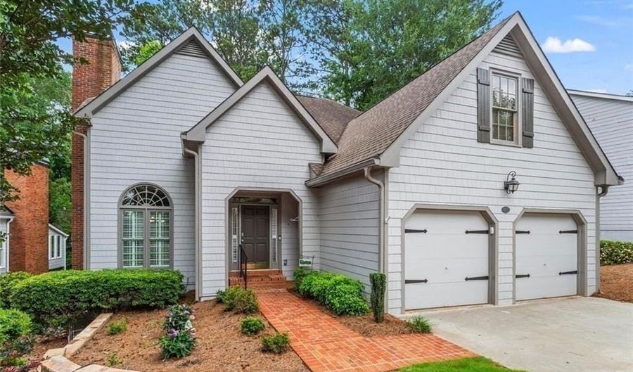 1605 Spinnaker Dr, Alpharetta, GA 30005 - 4 Beds, 4 Bath