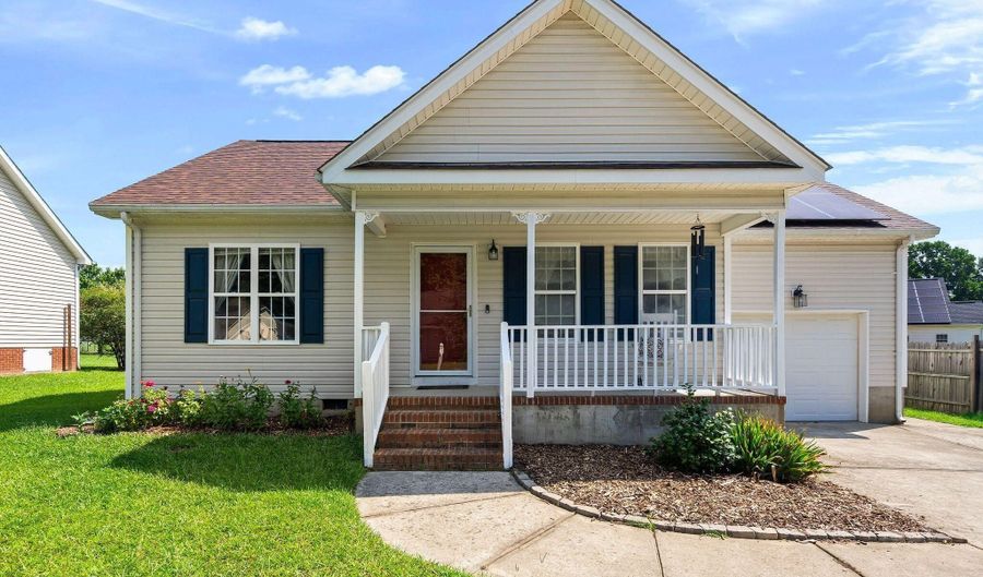211 Courtland Dr, Angier, NC 27501 - 3 Beds, 2 Bath