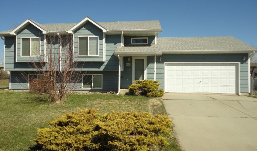 620 Tanglewood Ln, Box Elder, SD 57719 - 3 Beds, 2 Bath