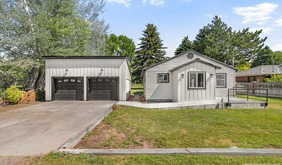 3315 E Rawson St, Ammon, ID 83406 - 3 Beds, 1 Bath