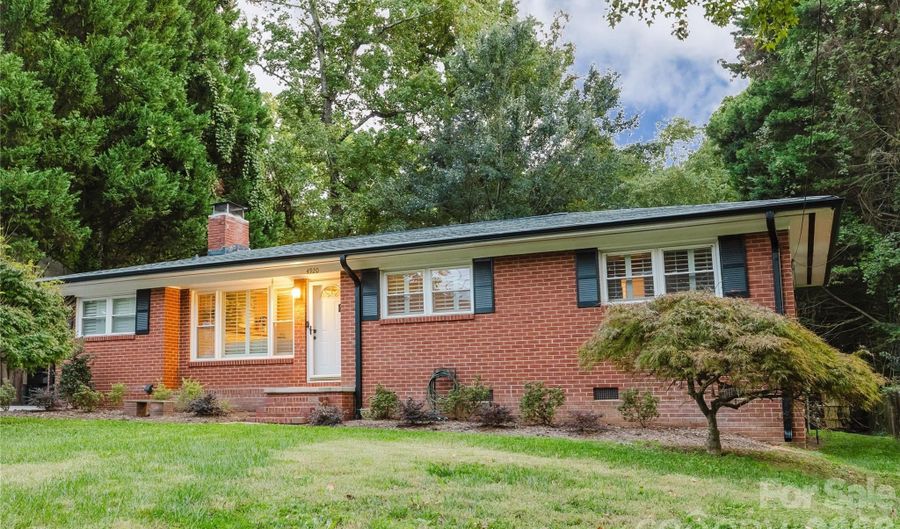 4920 Raymond Pl, Charlotte, NC 28205 - 3 Beds, 2 Bath