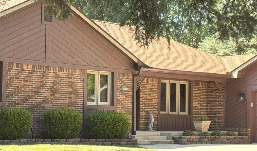 9917 Countryside Ct, Avon, IN 46123 - 3 Beds, 2 Bath