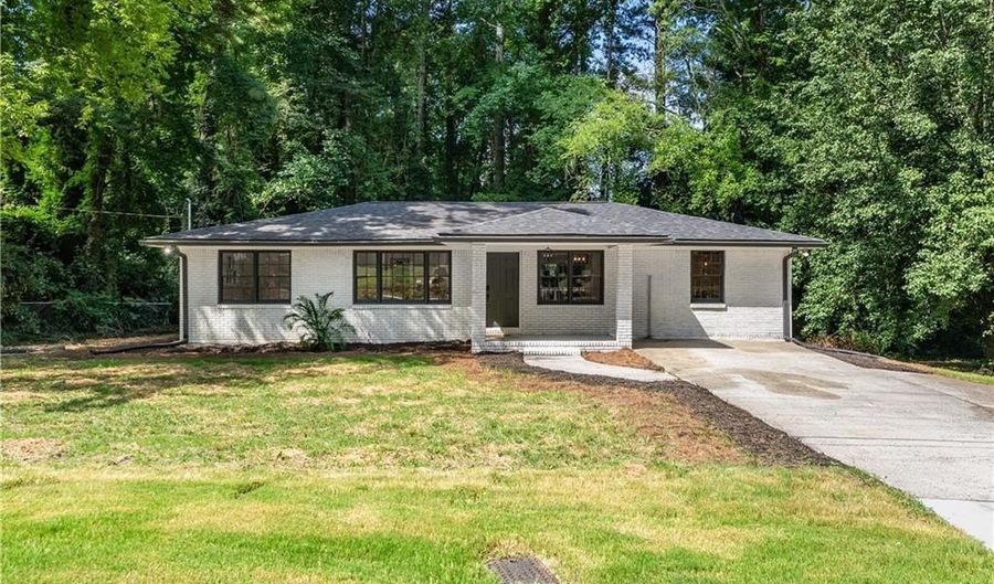 57 Hillcrest Dr SE, Austell, GA 30168 - 3 Beds, 2 Bath