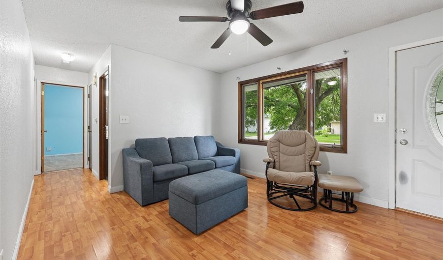 636 Garden Rd, Ames, IA 50010 - 3 Beds, 2 Bath