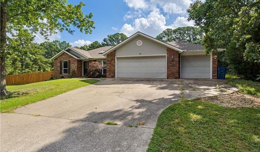 1 Constance Cir, Bella Vista, AR 72714 - 3 Beds, 2 Bath