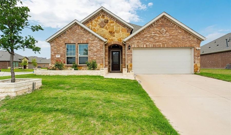 2812 Lilly Ln, Anna, TX 75409 - 4 Beds, 2 Bath