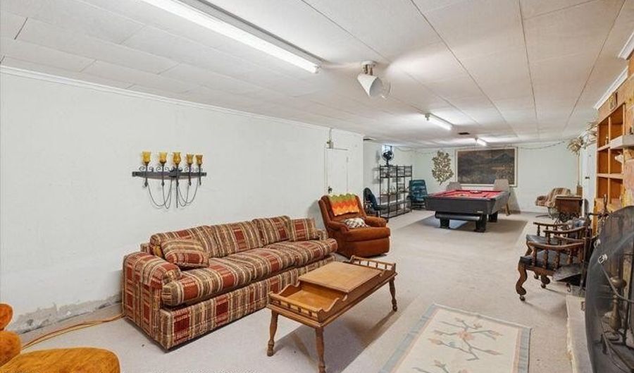 204 Crandall St, Albion, MI 49224 - 2 Beds, 2 Bath
