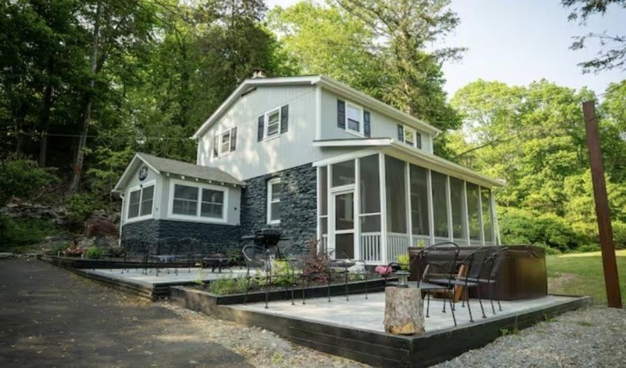 14 Luchetti Way, Andover, NJ 07860 - 4 Beds, 3 Bath