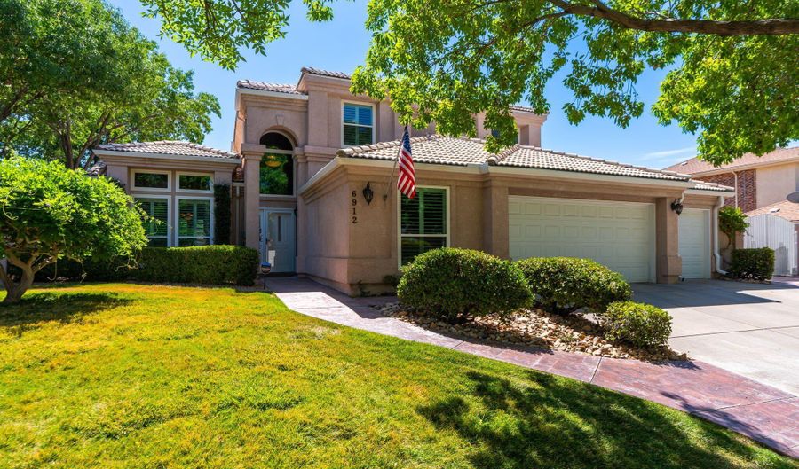 6912 Red Sky Rd NE, Albuquerque, NM 87111 - 5 Beds, 3 Bath