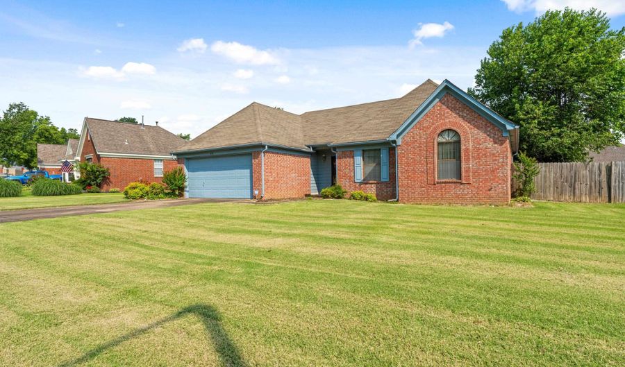 6844 ANDREWS, Bartlett, TN 38135 - 3 Beds, 2 Bath