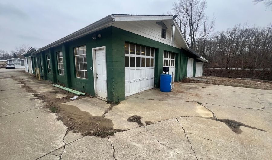 1121 State Road 46 W, Batesville, IN 47006 - 0 Beds, 0 Bath