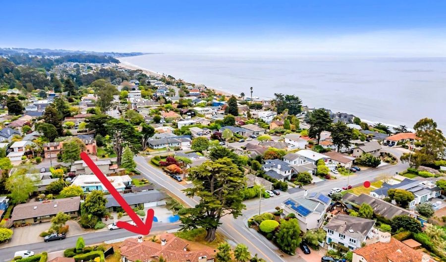 505 Cliff Dr, Aptos, CA 95003 - 3 Beds, 2 Bath
