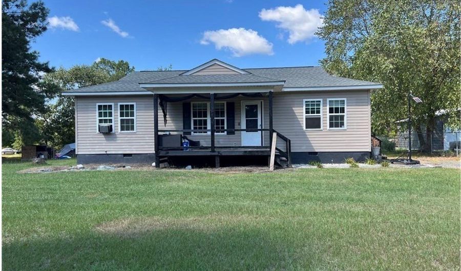 122 Fullers Way, Aberdeen, NC 28315 - 3 Beds, 2 Bath