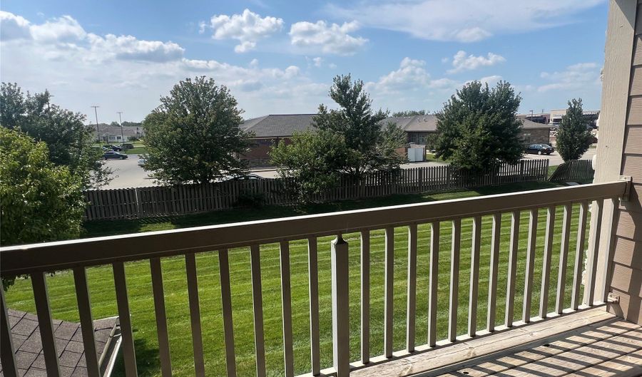 2602 NE Oak Dr 6, Ankeny, IA 50021 - 2 Beds, 2 Bath