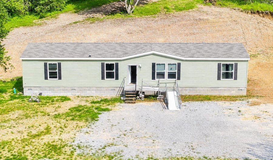 723 Industrial Park Dr, Anderson, MO 64831 - 4 Beds, 2 Bath