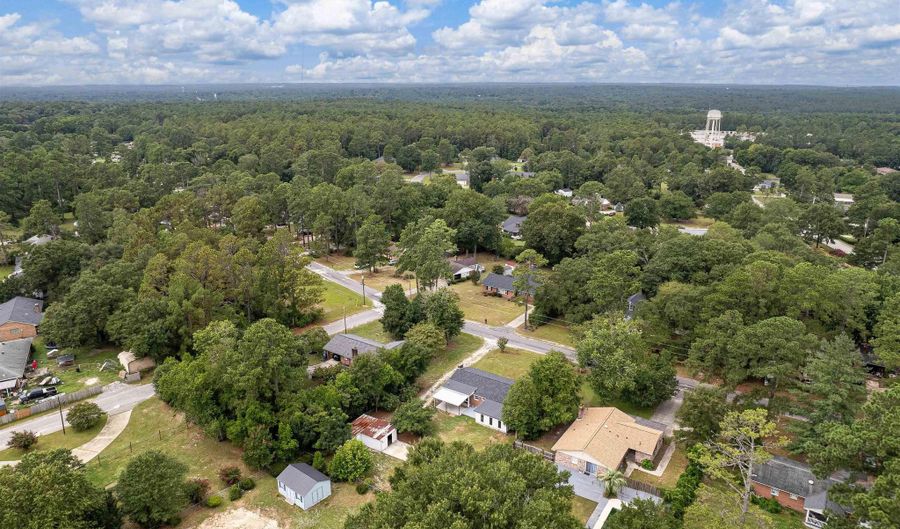 2004 Woodside Dr, Camden, SC 29020 - 3 Beds, 2 Bath