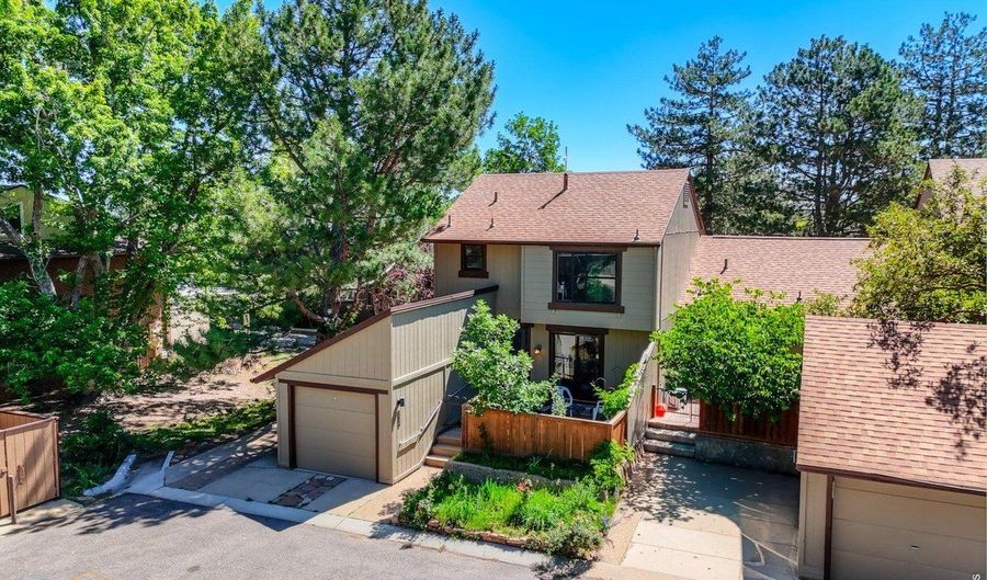 4656 Greenbriar Ct 90, Boulder, CO 80305 - 4 Beds, 3 Bath