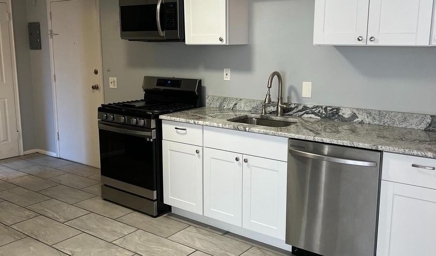 59-61 BRIGHTON Ave U-5, Belleville, NJ 07109 - 1 Beds, 1 Bath