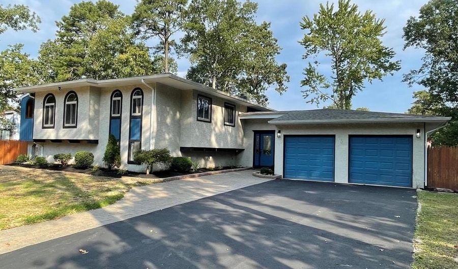 802 SALEM Ct, Atco, NJ 08004 - 4 Beds, 3 Bath