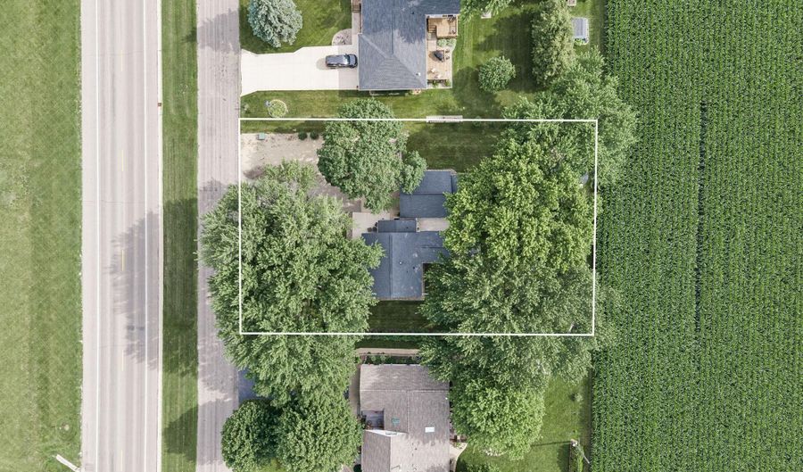 24067 540th Ave, Austin, MN 55912 - 2 Beds, 3 Bath