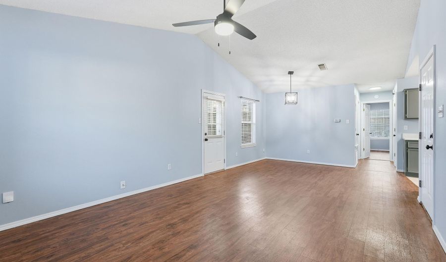 1201 Copper Crk, Benton, AR 72019 - 2 Beds, 2 Bath
