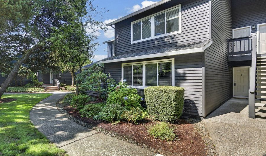 9380 SW 146TH Ter M2, Beaverton, OR 97007 - 2 Beds, 2 Bath