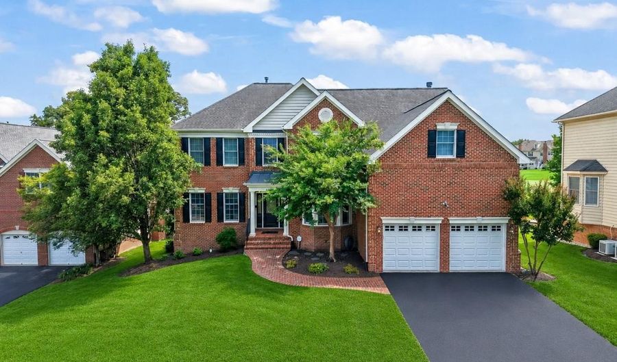 43257 AUGUSTINE Pl, Ashburn, VA 20147 - 4 Beds, 5 Bath
