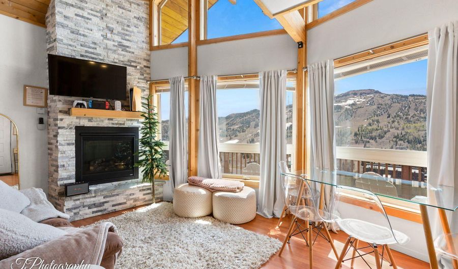 332 W Pinehurst Dr, Brian Head, UT 84719 - 3 Beds, 2 Bath