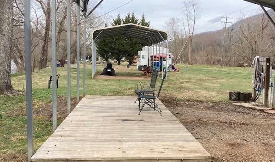 988 S Emerald Isle, Alderson, WV 24910 - 0 Beds, 0 Bath