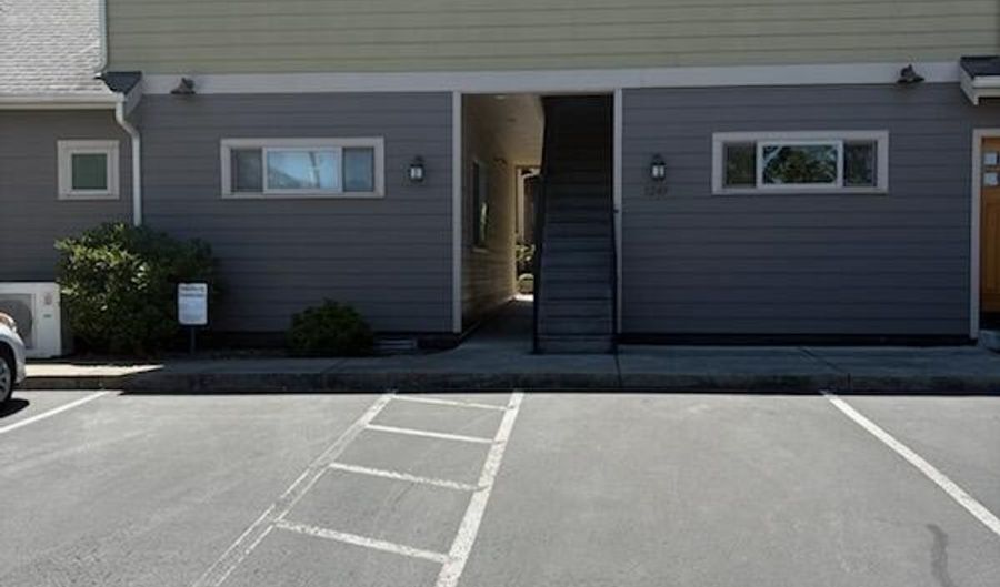 1249 Iowa, Ashland, OR 97520 - 2 Beds, 1 Bath