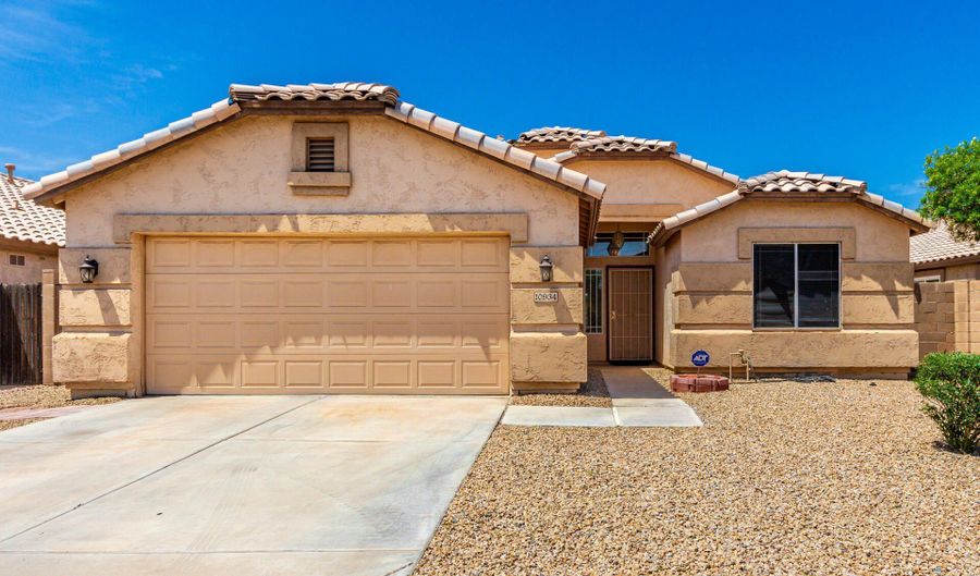 10934 W ALMERIA Rd, Avondale, AZ 85392 - 3 Beds, 2 Bath