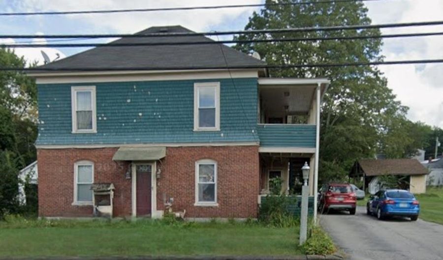 41 Main St, Allenstown, NH 03275 - 5 Beds, 2 Bath