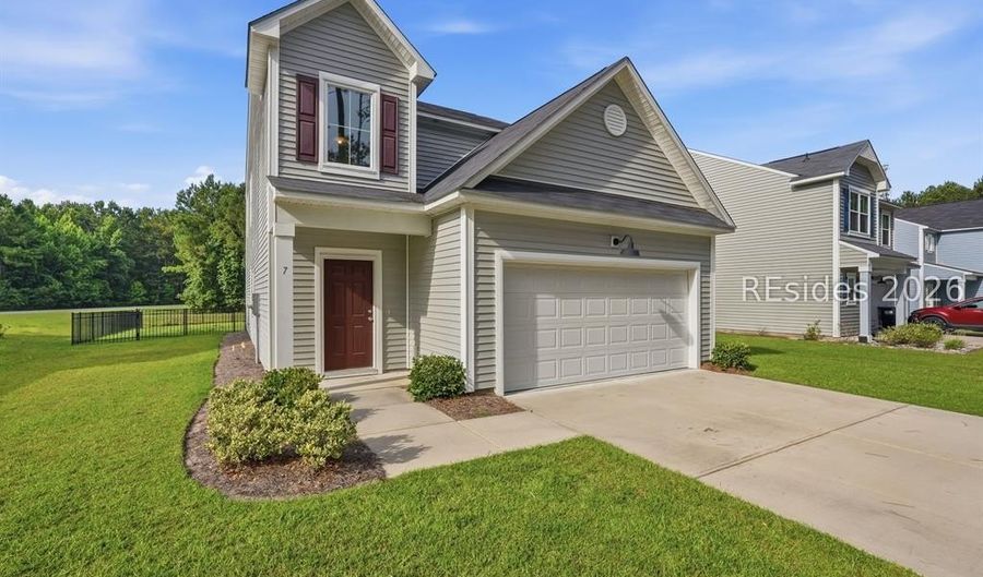 7 Woodland Ct, Bluffton, SC 29910 - 4 Beds, 4 Bath