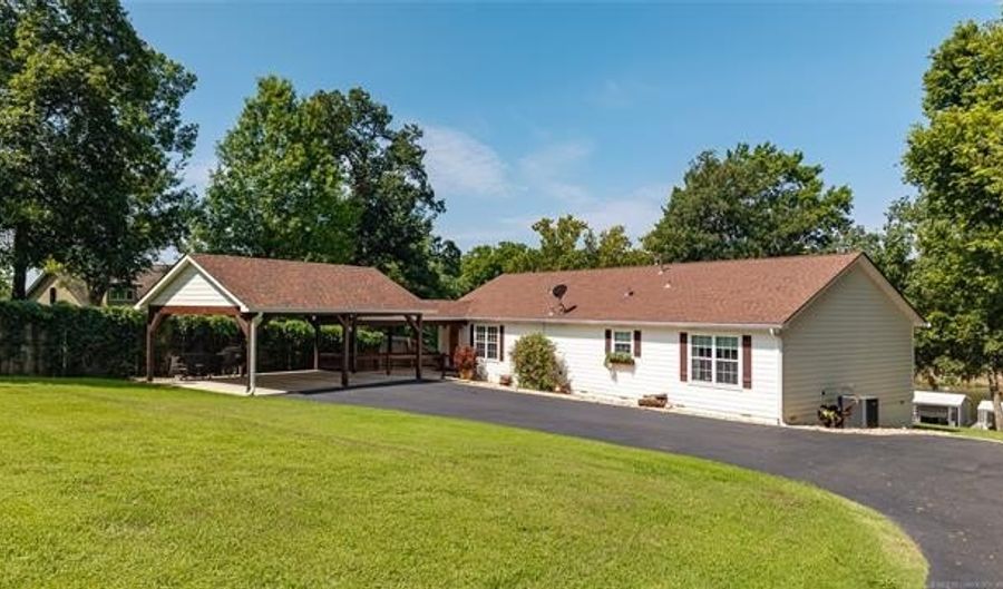 30181 S 563 Rd, Afton, OK 74331 - 3 Beds, 2 Bath