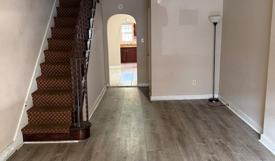 1653 COTTON St, Reading, PA 19606 - 4 Beds, 2 Bath