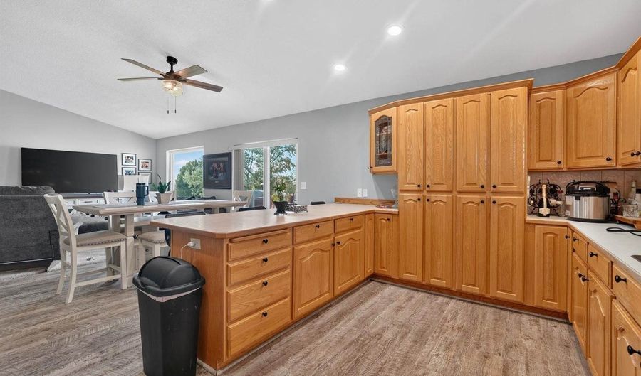 2908 Sunbeam Rd Unit R, American Falls, ID 83211 - 3 Beds, 2 Bath