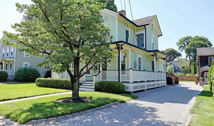 30 Elizabeth St, Bethel, CT 06801 - 3 Beds, 2 Bath