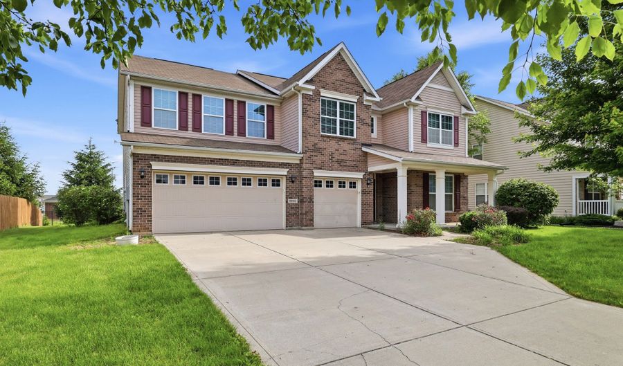 8110 Eskerban Dr, Avon, IN 46123 - 4 Beds, 3 Bath